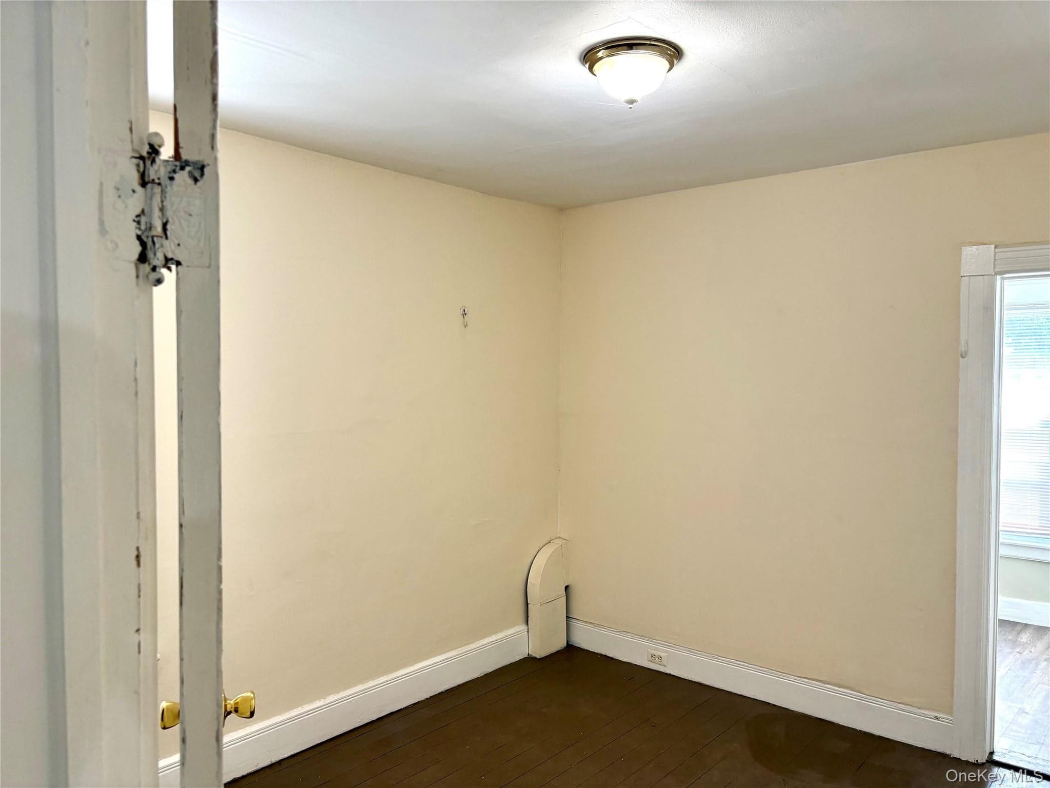 137 N Clinton Street thumbnail 22