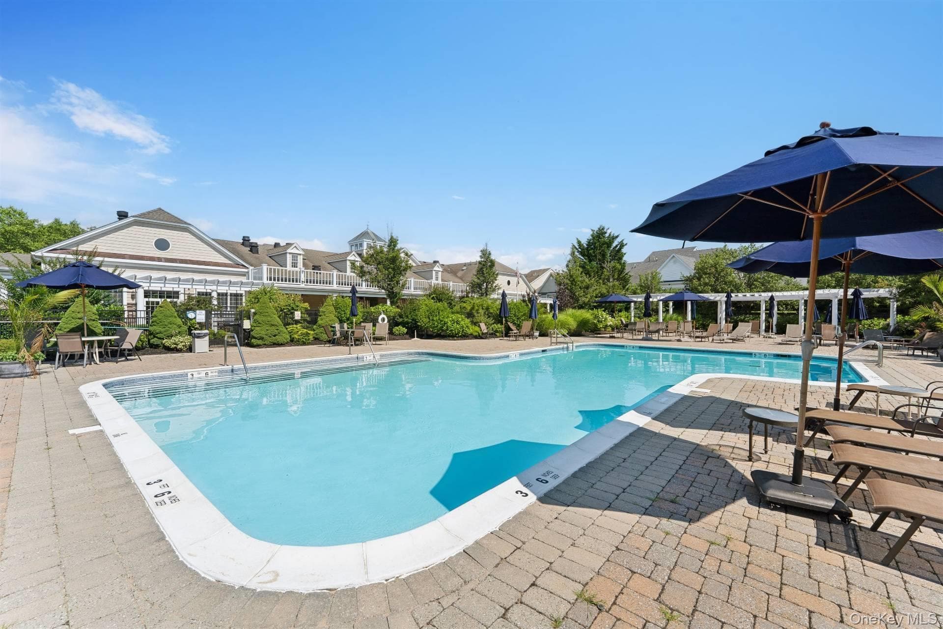 216 Sonata Court thumbnail 19