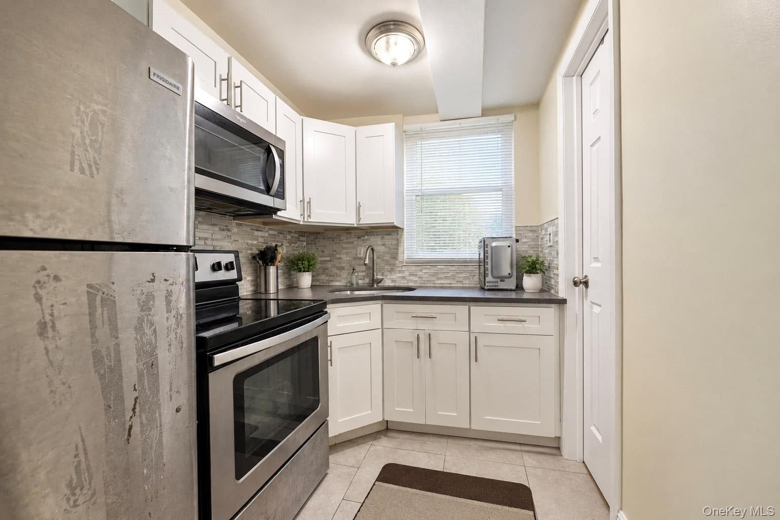 3035 Yates Avenue thumbnail 21