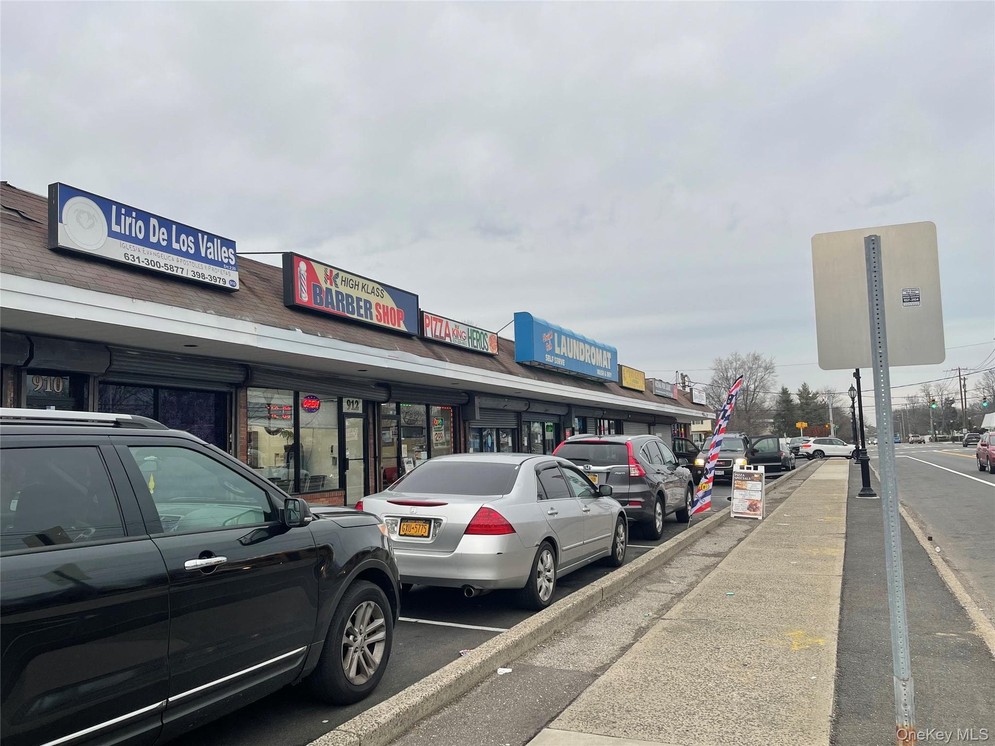 908-930 Straight Path PATH, West Babylon