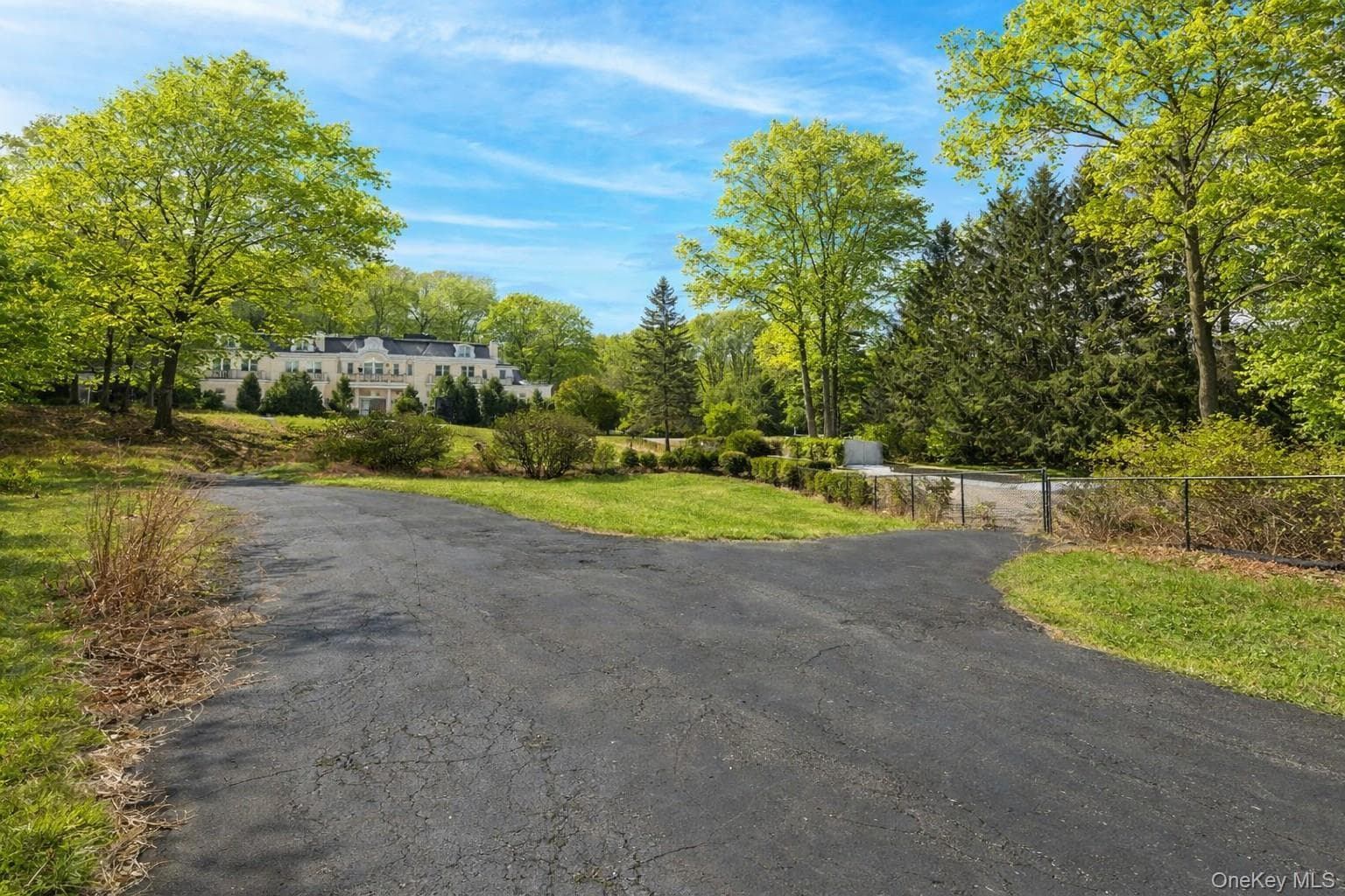 17 Briarwood Lane thumbnail 6