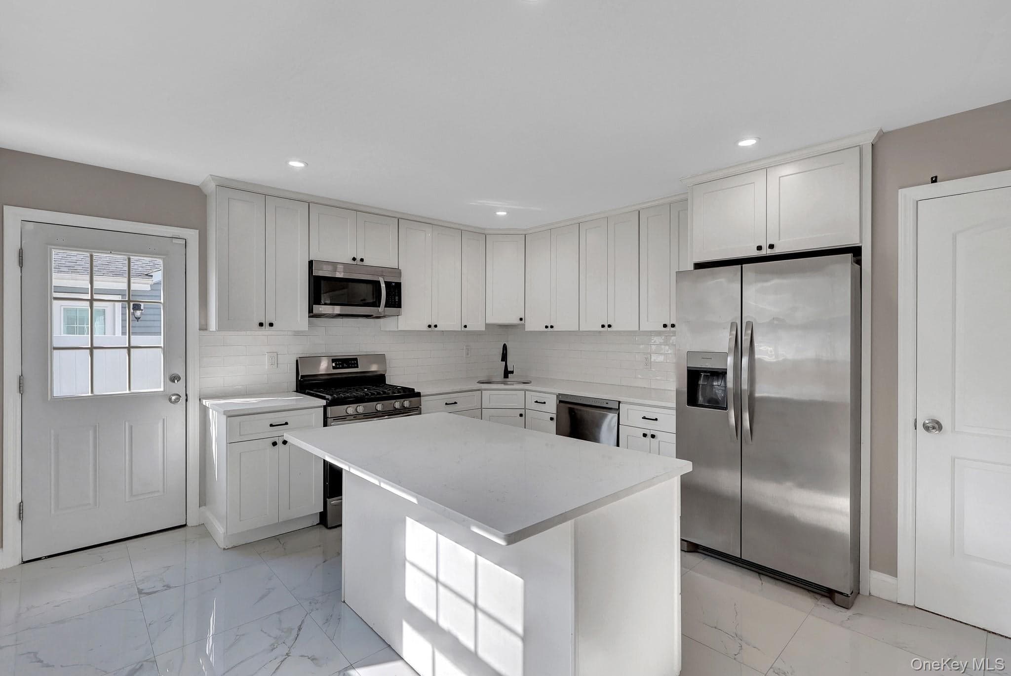 128 W 17th Street thumbnail 9