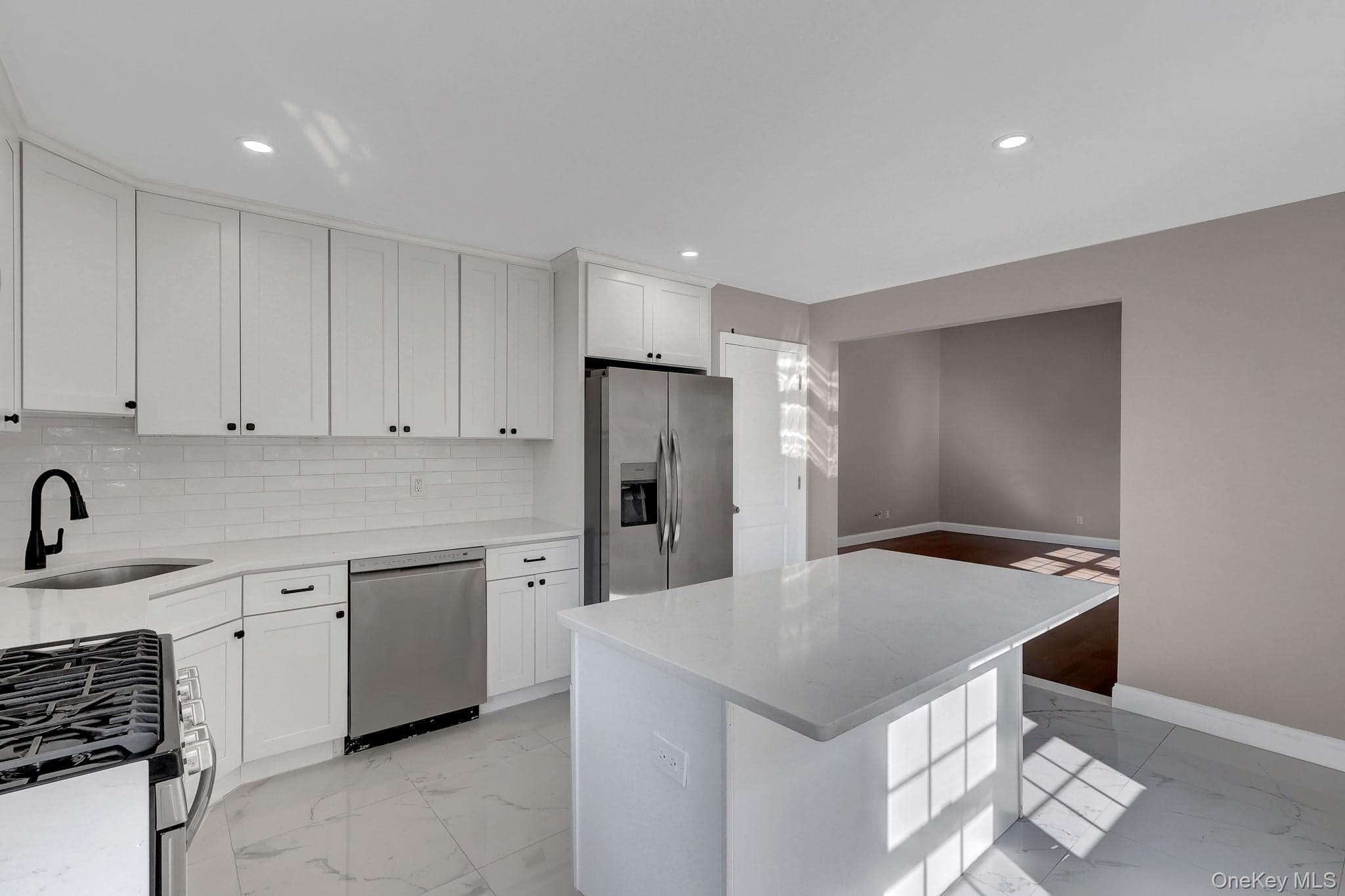 128 W 17th Street thumbnail 11