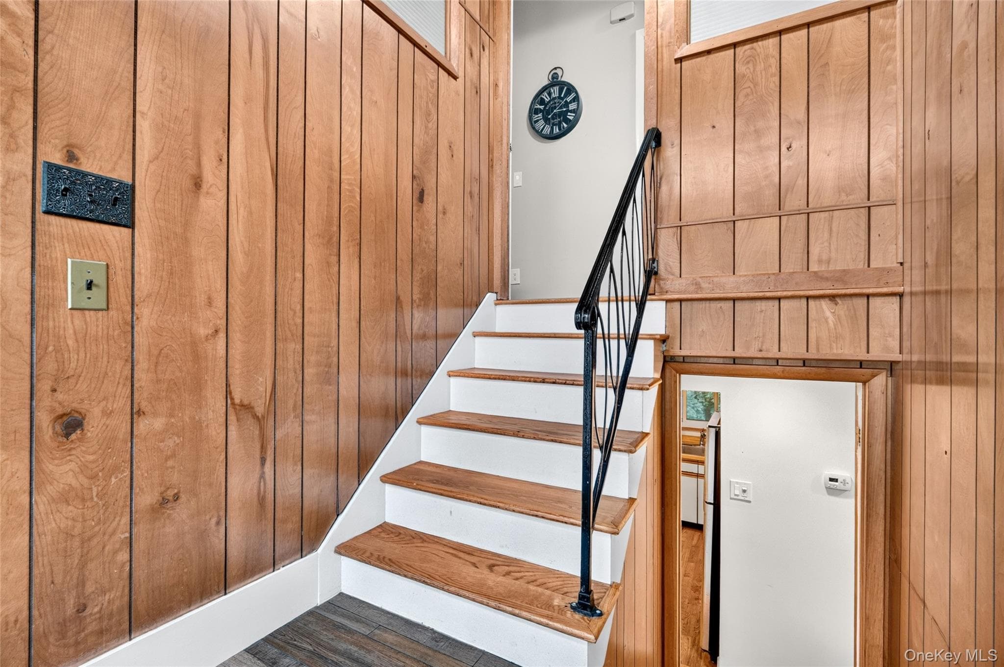 23 Howard Avenue thumbnail 6