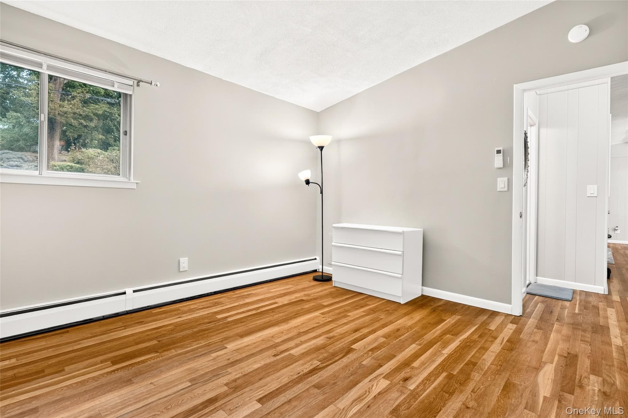 23 Howard Avenue thumbnail 26