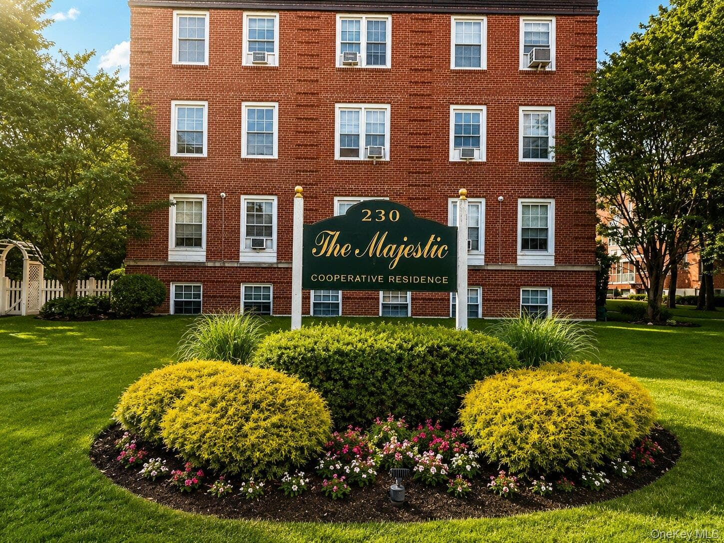 230 Central Avenue Unit: 1-C, Lawrence