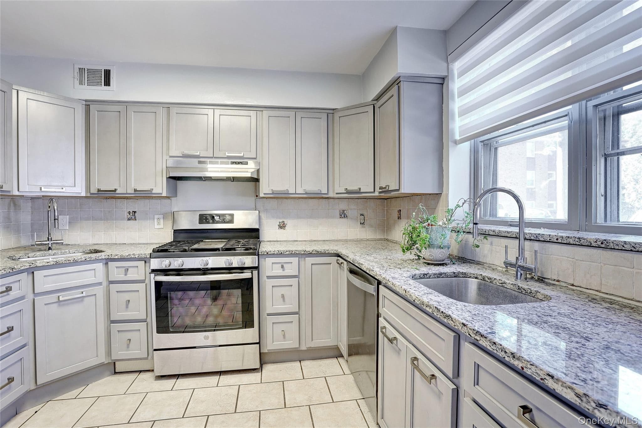 202 Kearsing Parkway thumbnail 3