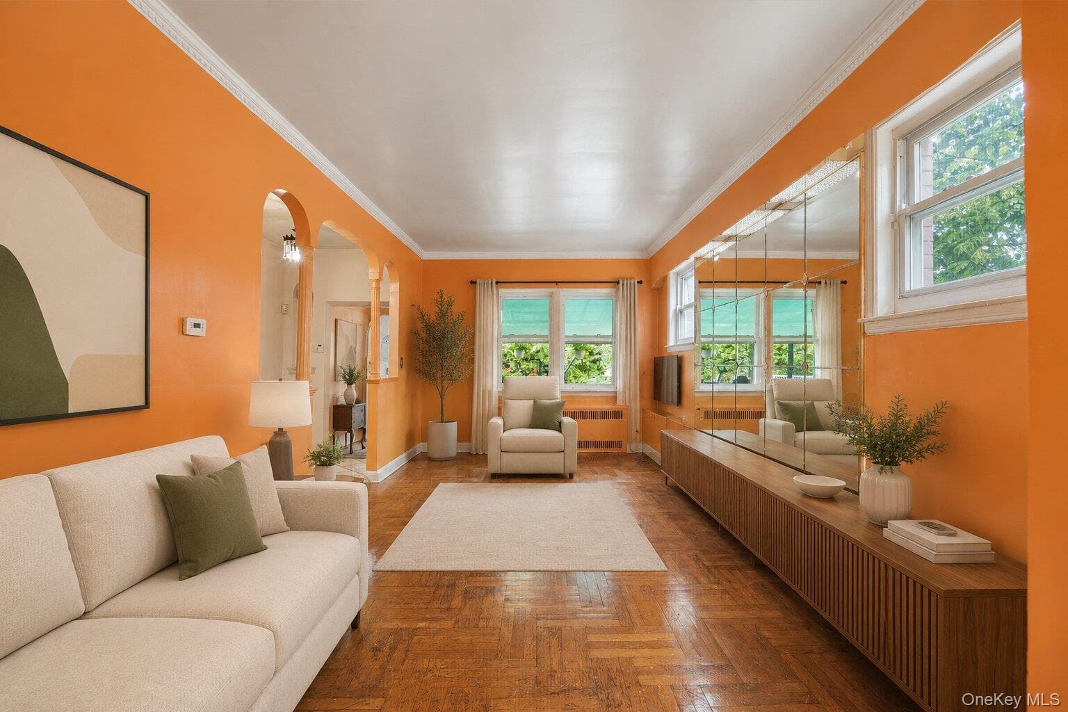 1402 E 37th Street thumbnail 3
