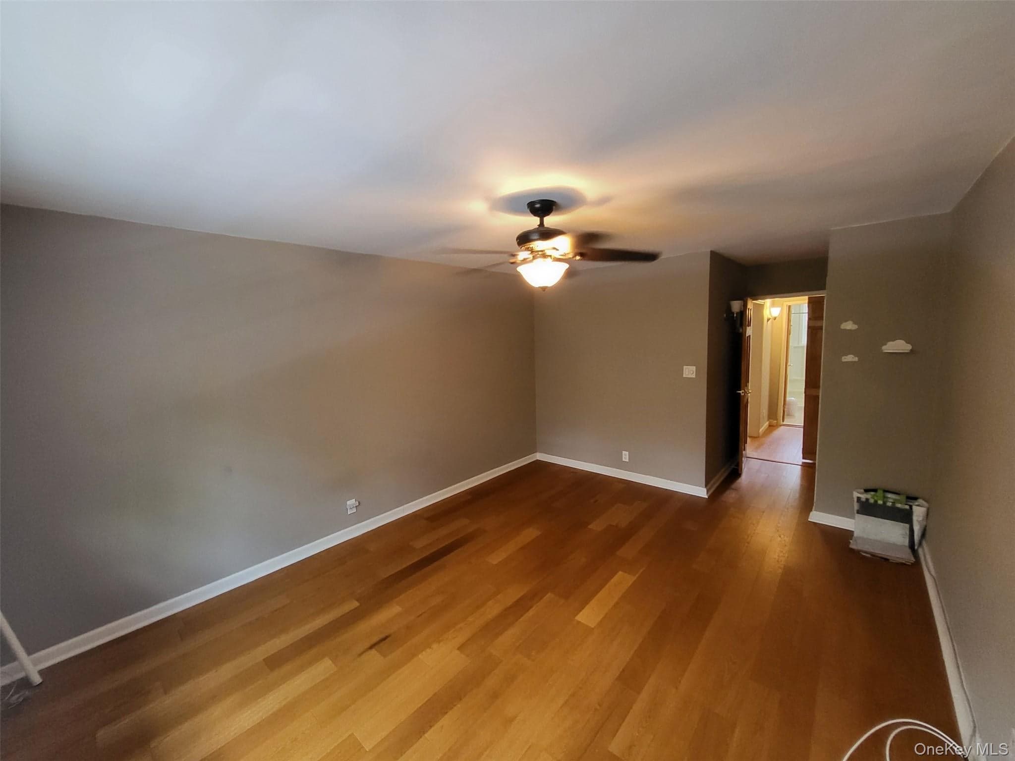 224-23 Kingsbury Avenue Unit: B thumbnail 10