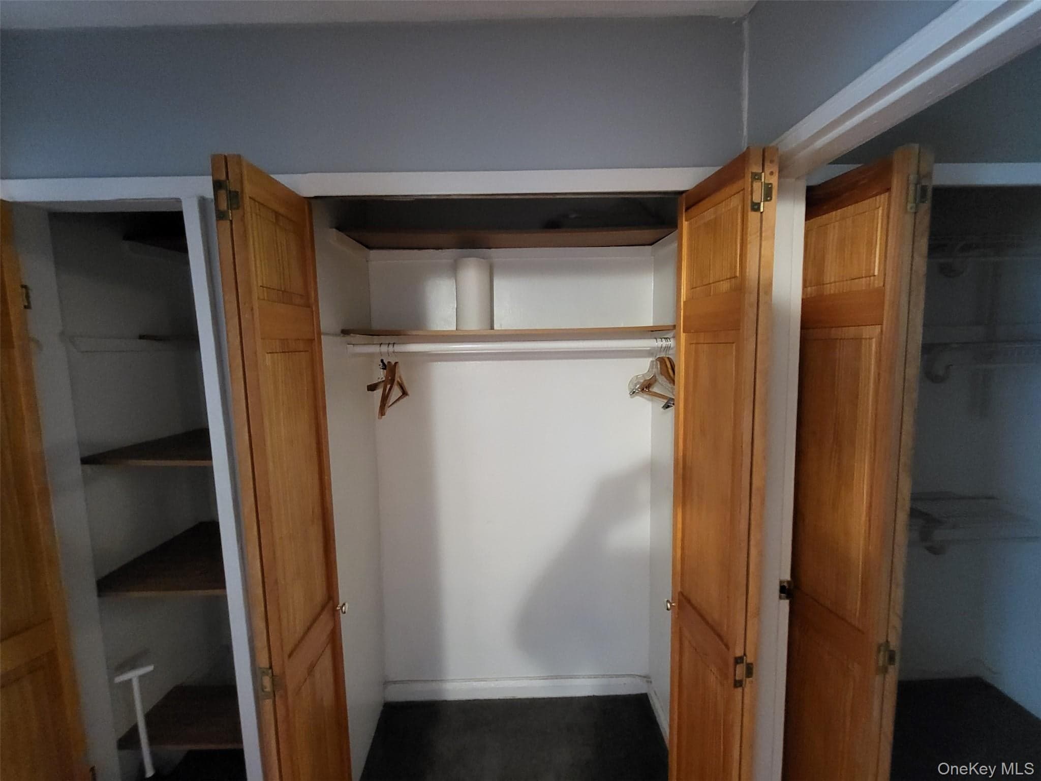 224-23 Kingsbury Avenue Unit: B thumbnail 20