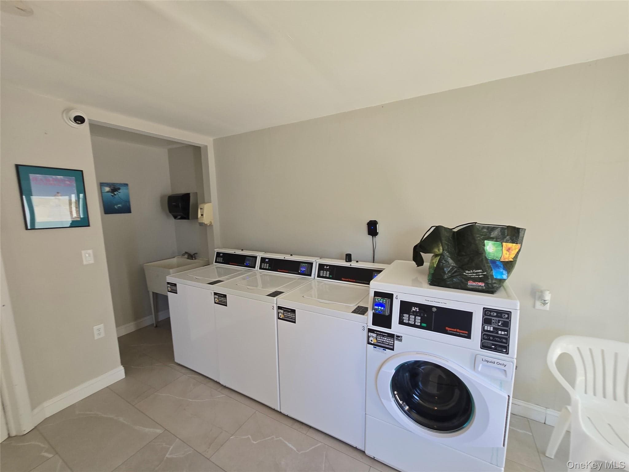 585 Dune Road Unit: L10 thumbnail 17