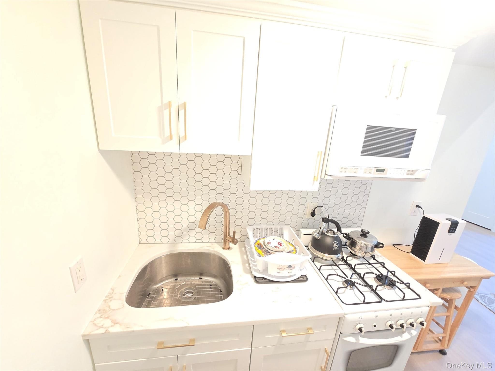 585 Dune Road Unit: L10 thumbnail 16