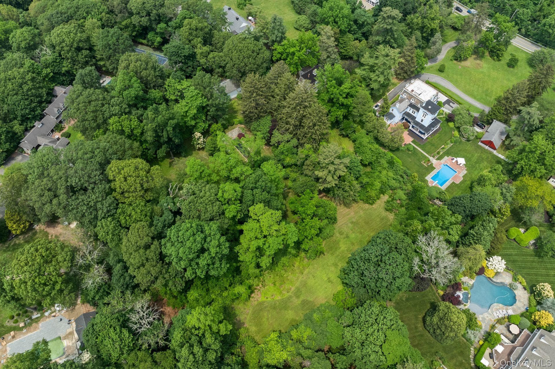 383 W Neck Road thumbnail 35