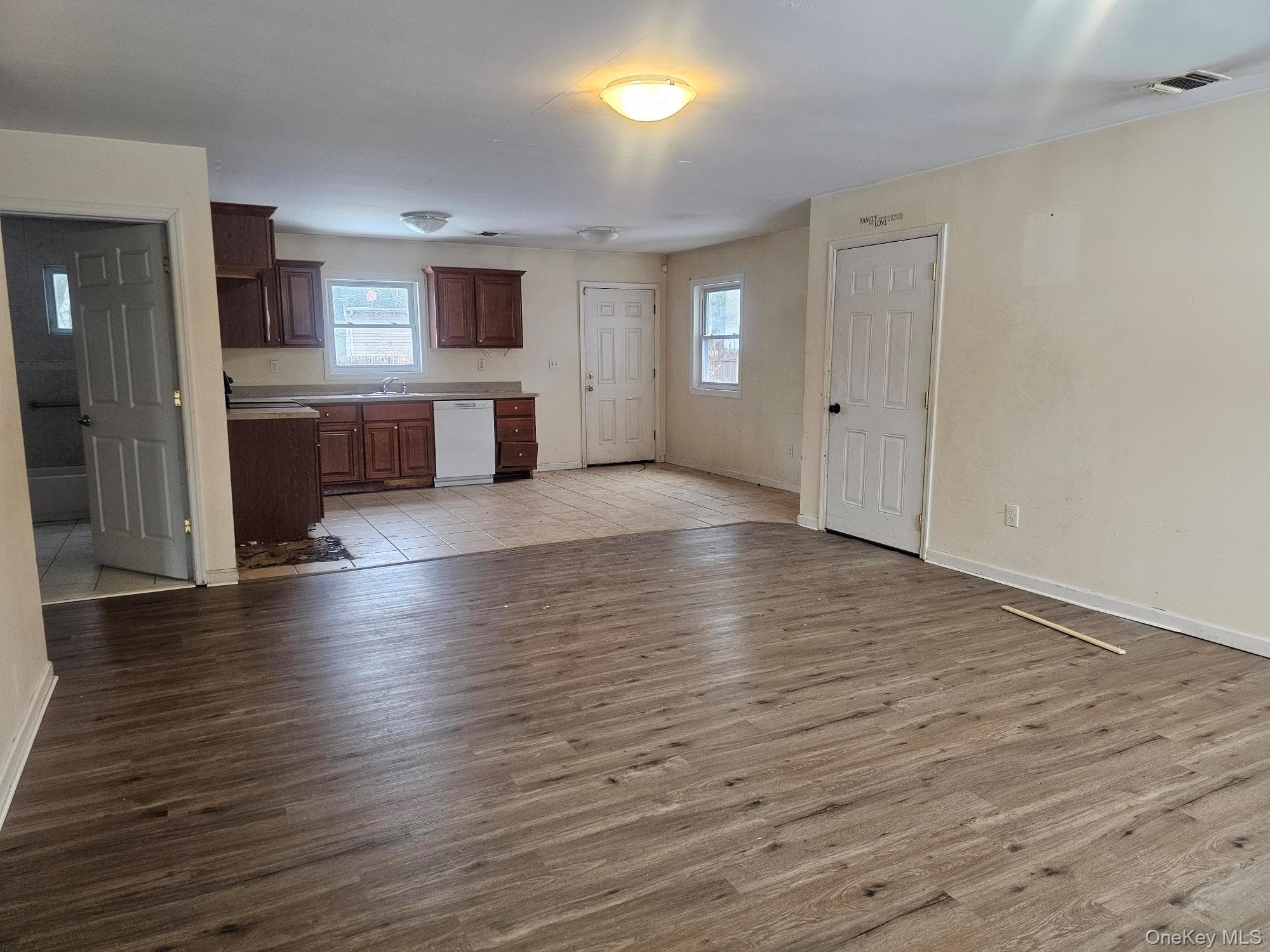 556 Taylor Avenue thumbnail 3