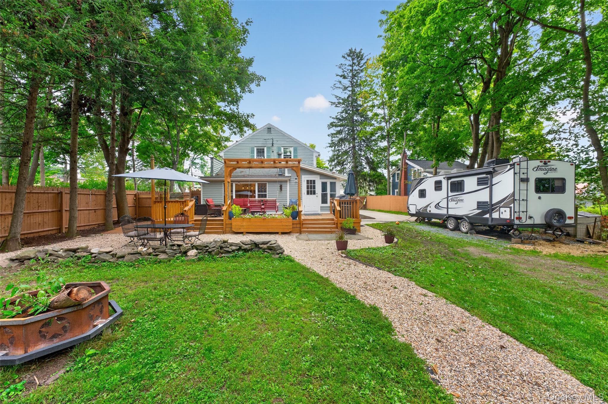 1407 Albany Avenue thumbnail 39