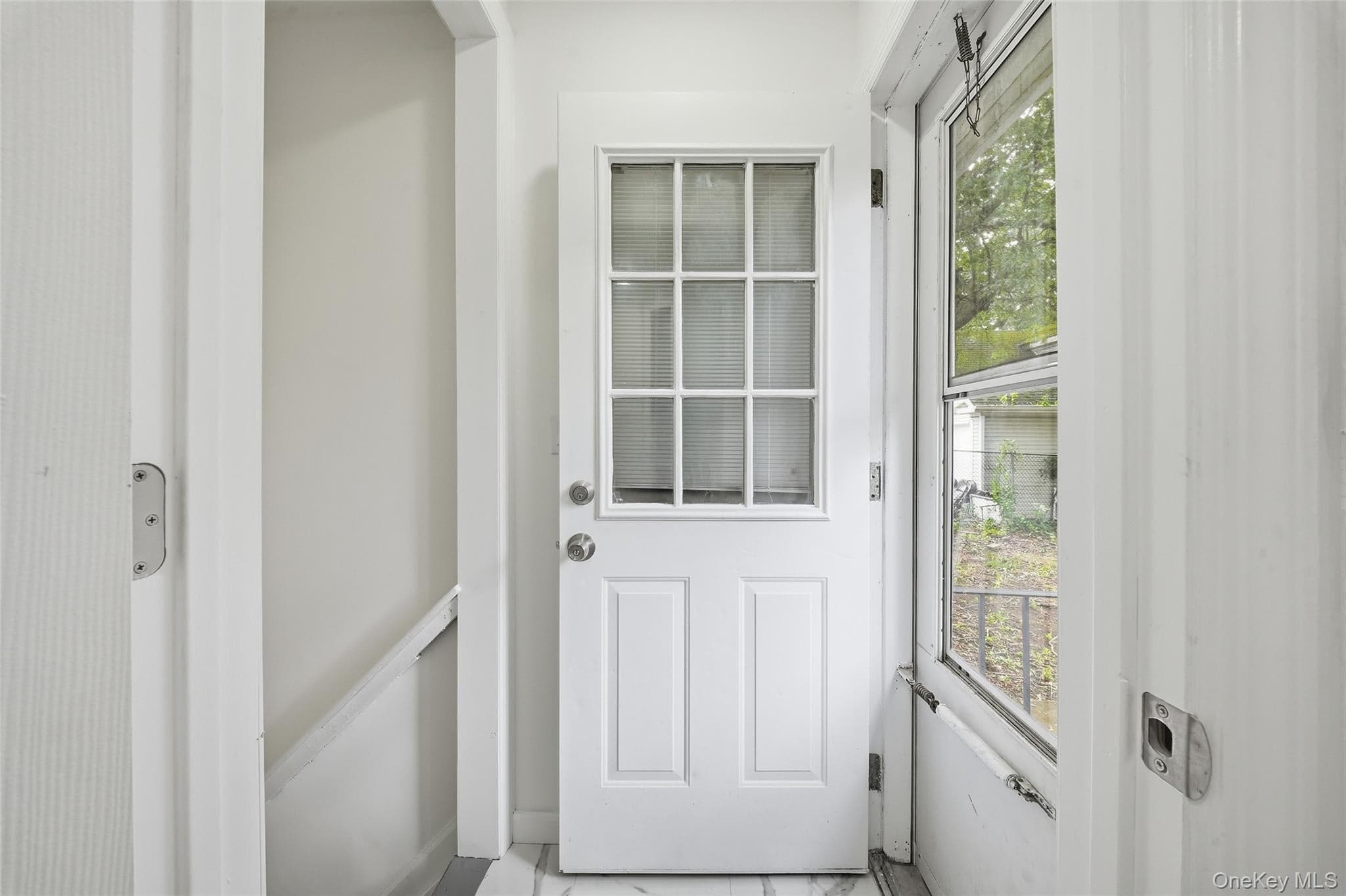 180 E Booker Avenue thumbnail 10