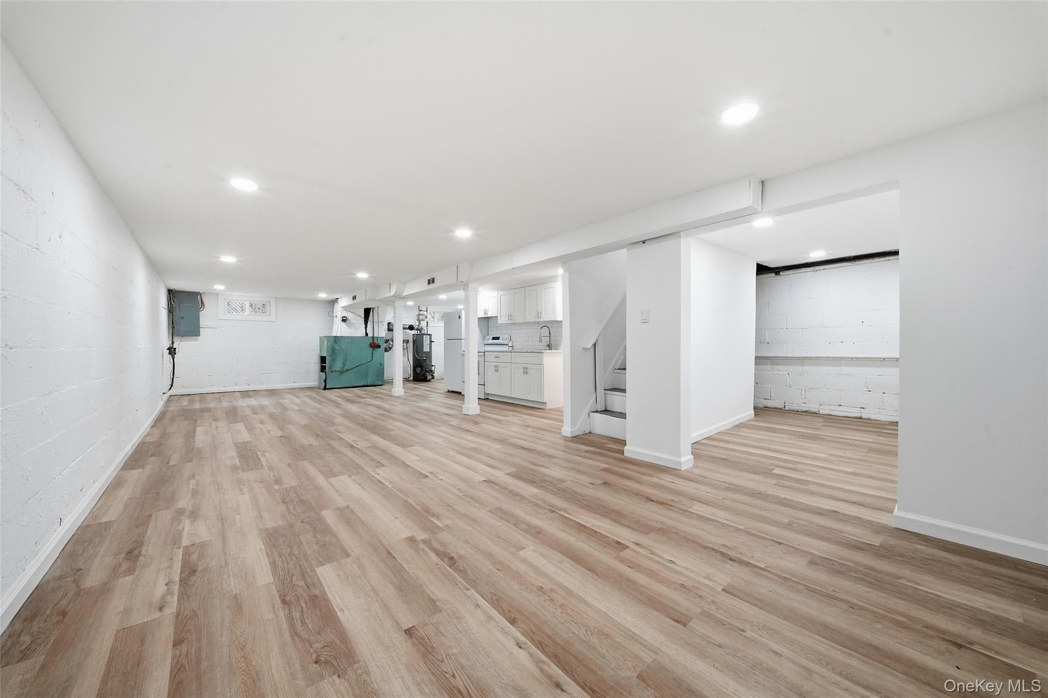 180 E Booker Avenue thumbnail 14