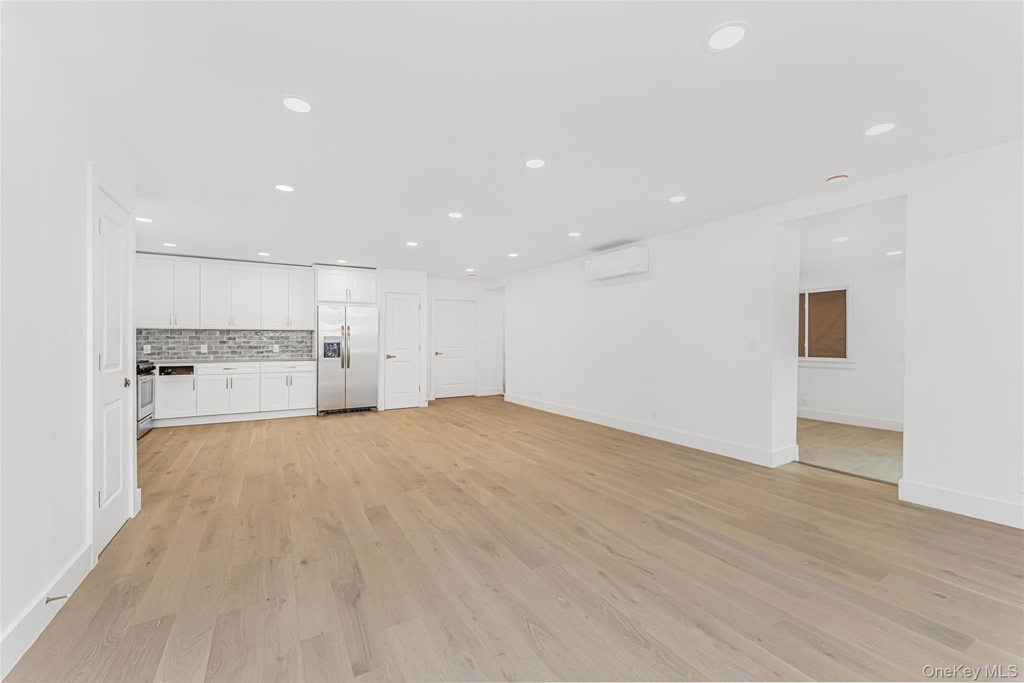 6140 Delafield Avenue thumbnail 24