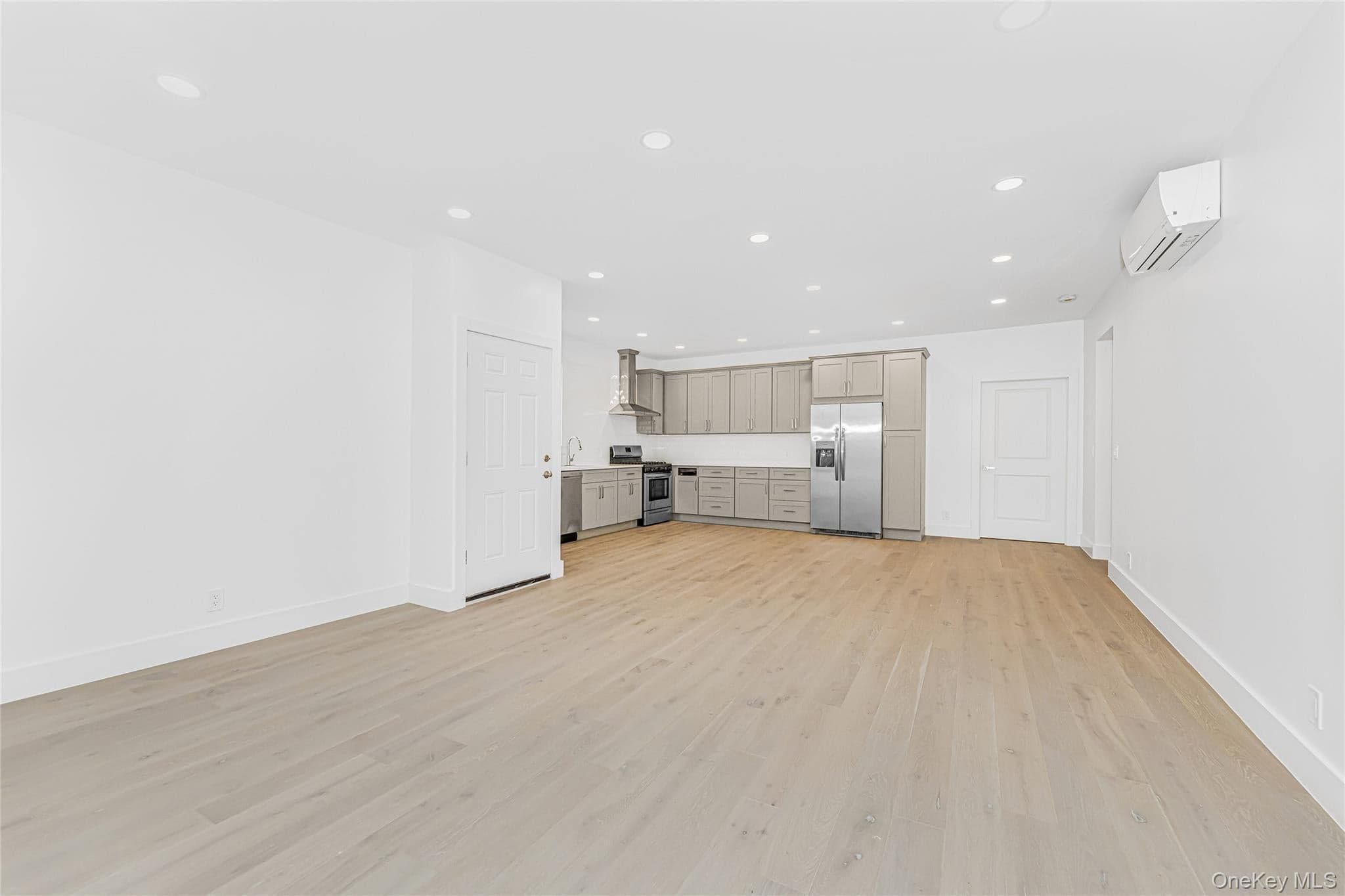 6140 Delafield Avenue thumbnail 16