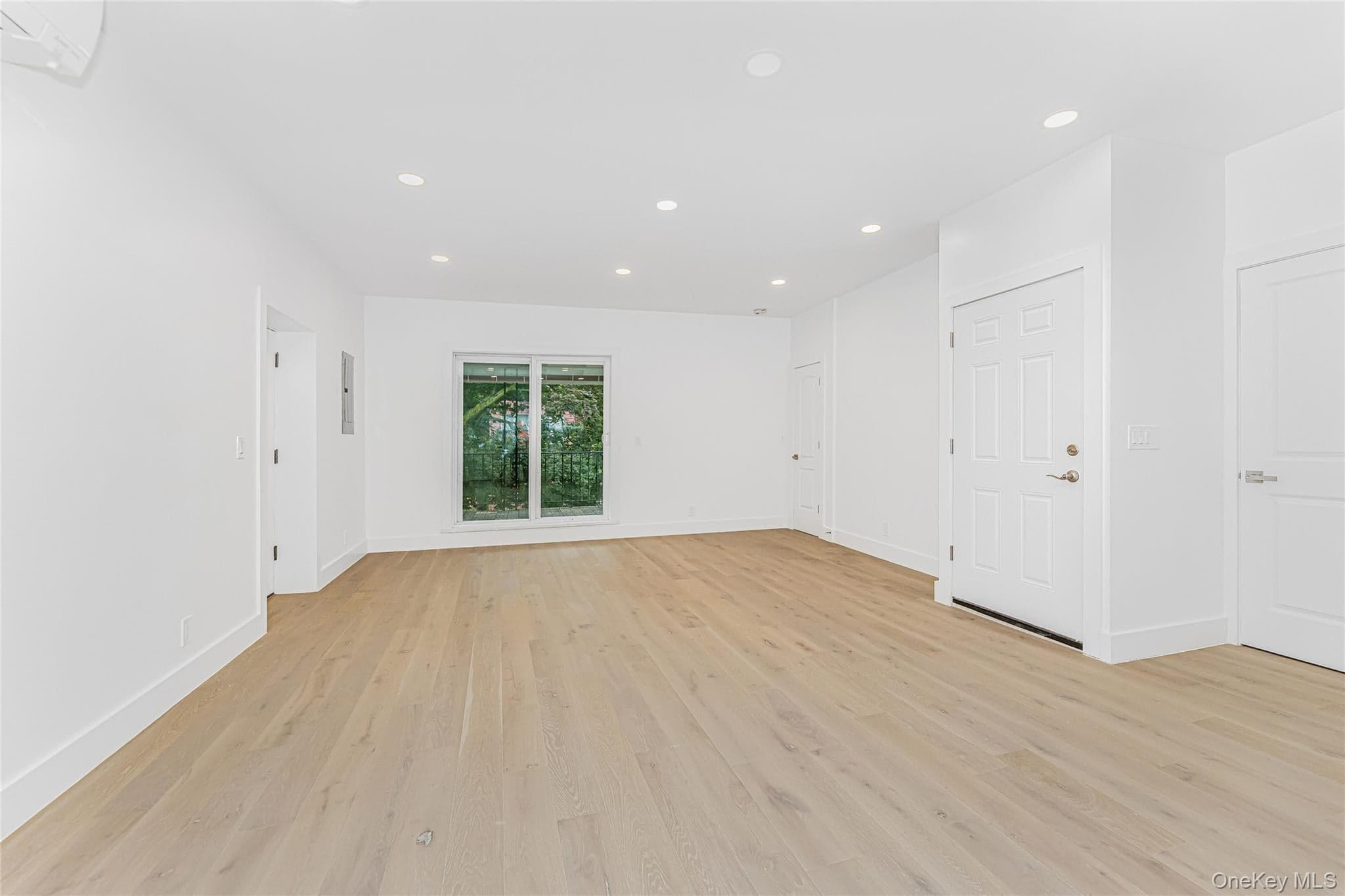 6140 Delafield Avenue thumbnail 7
