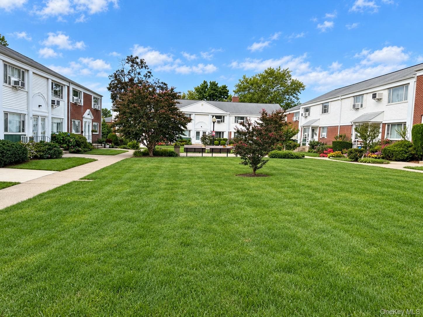 14-82 212 Street Unit: 122 thumbnail 2