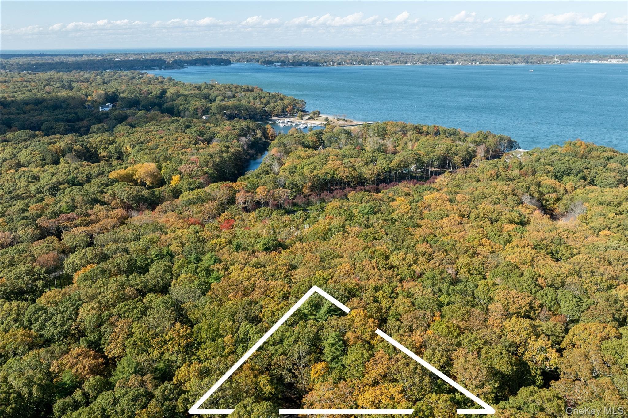 11195 N Bayview Road, Southold