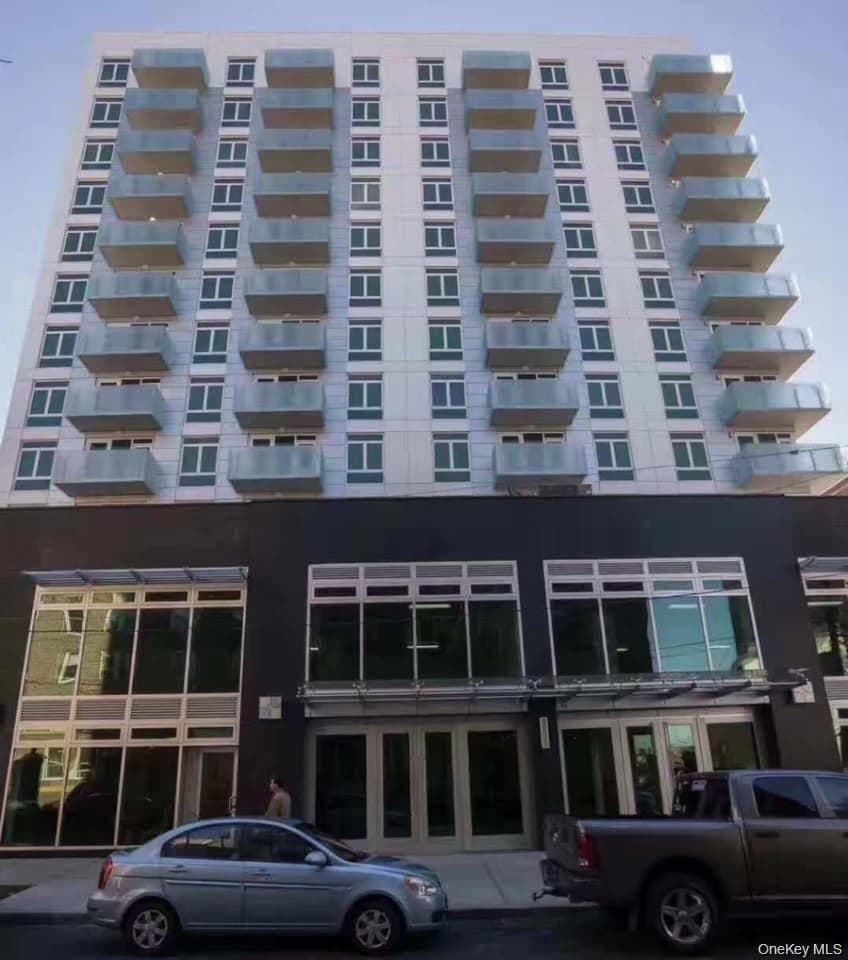 14238 37th Avenue Unit: 8B, Flushing