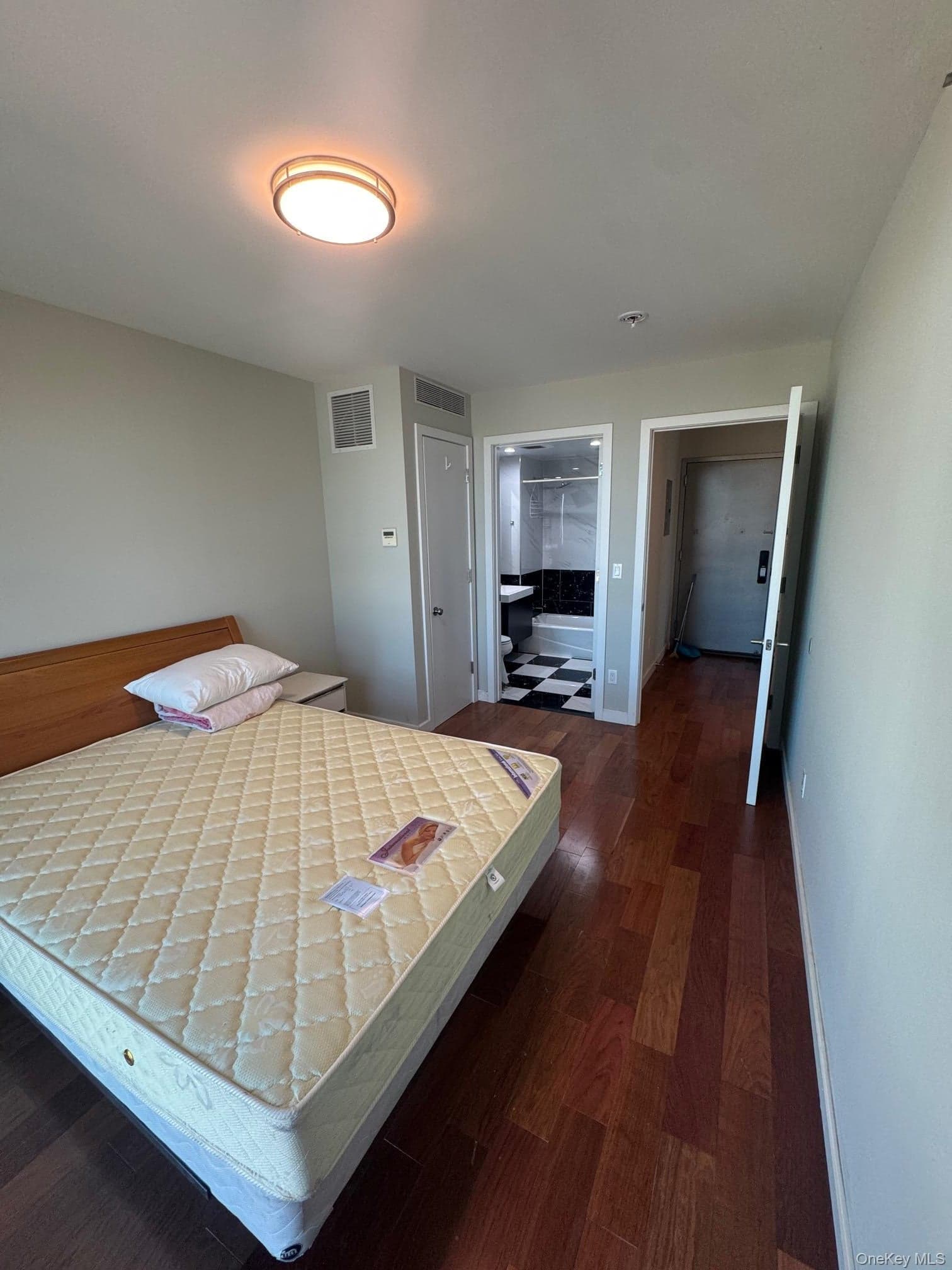 14238 37th Avenue Unit: 8B thumbnail 11