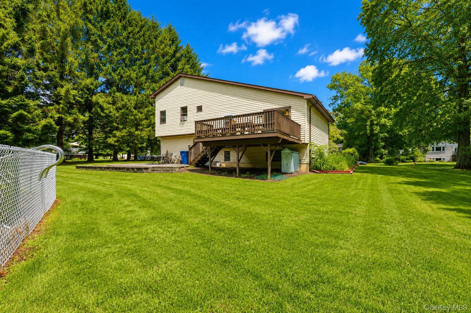 18 Hillside Road thumbnail 20