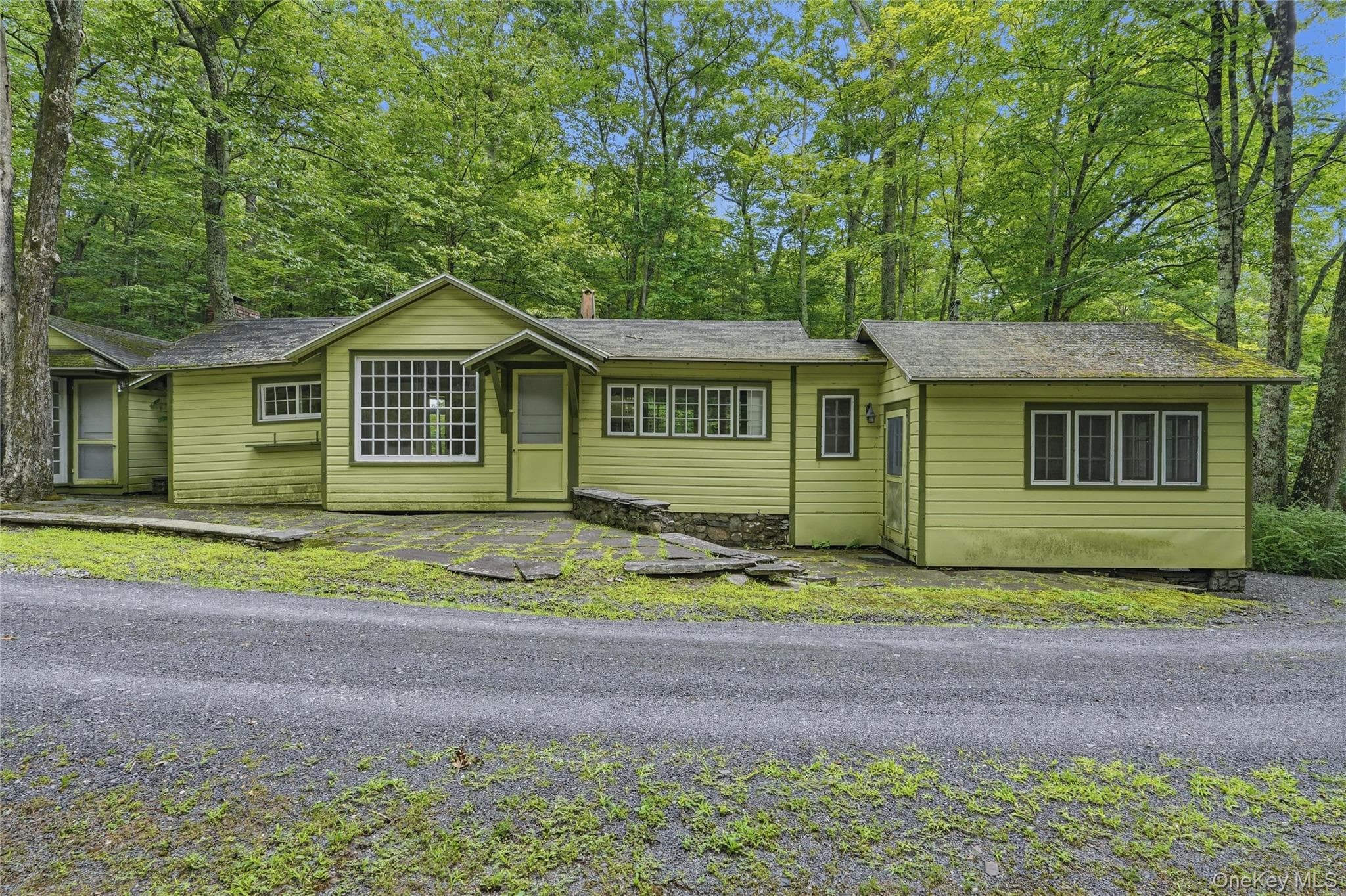 2320 Glasco Turnpike thumbnail 45