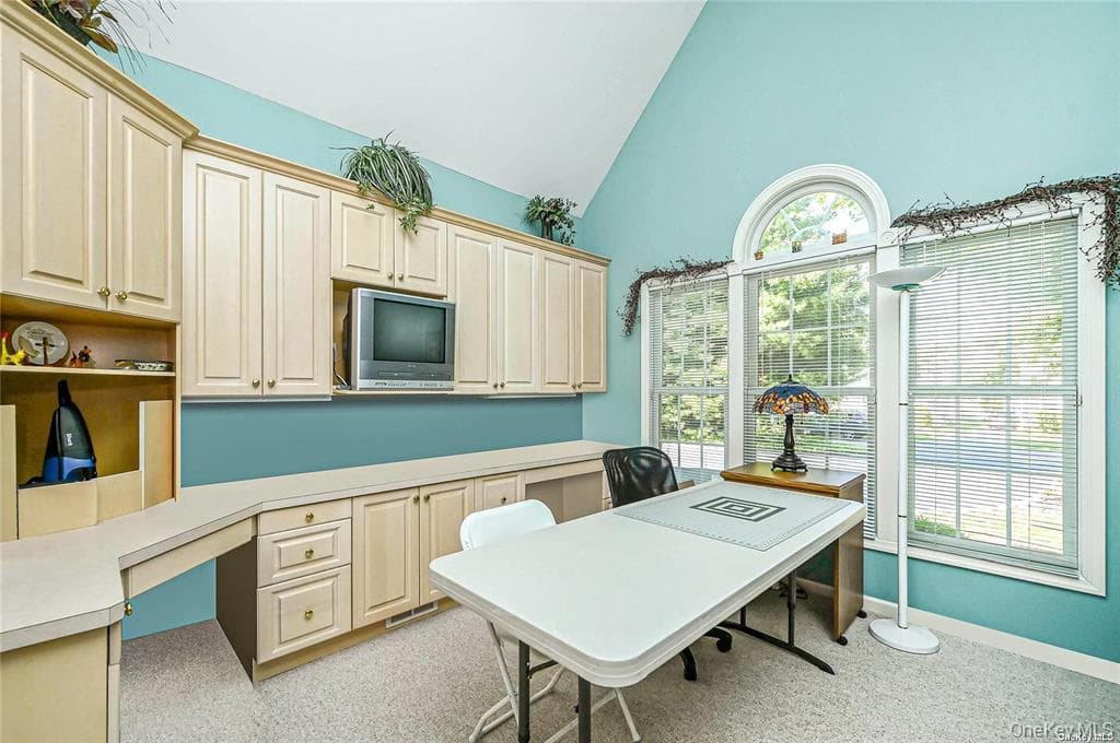 828 Pondview Road thumbnail 25