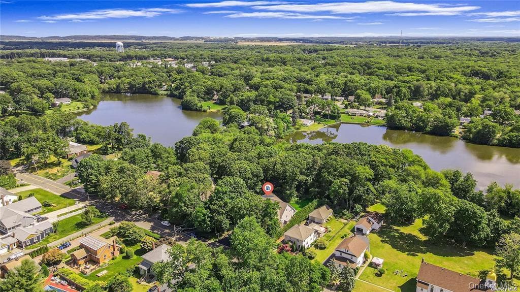 828 Pondview Road thumbnail 6