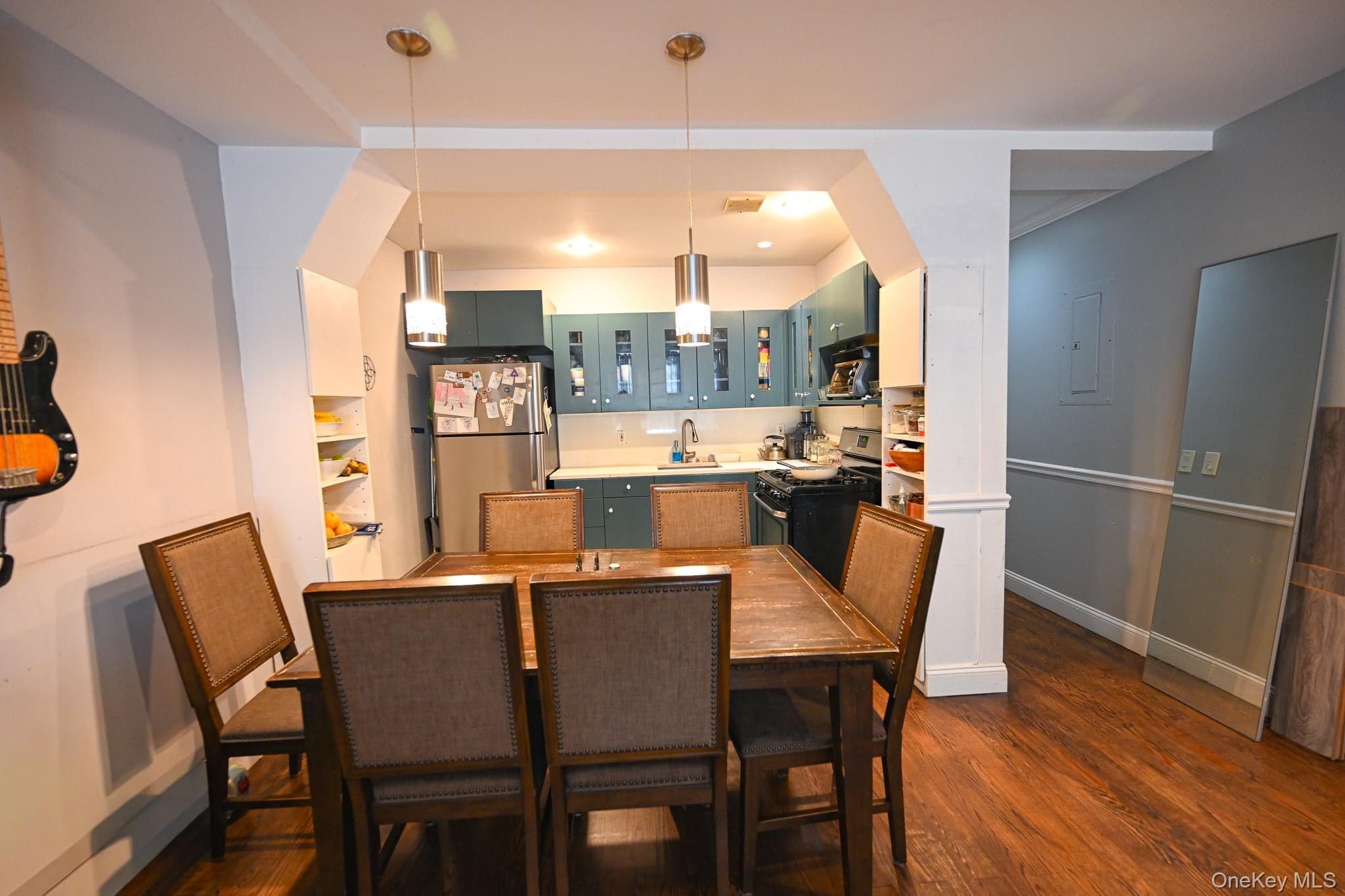 37 Montauk Avenue thumbnail 5