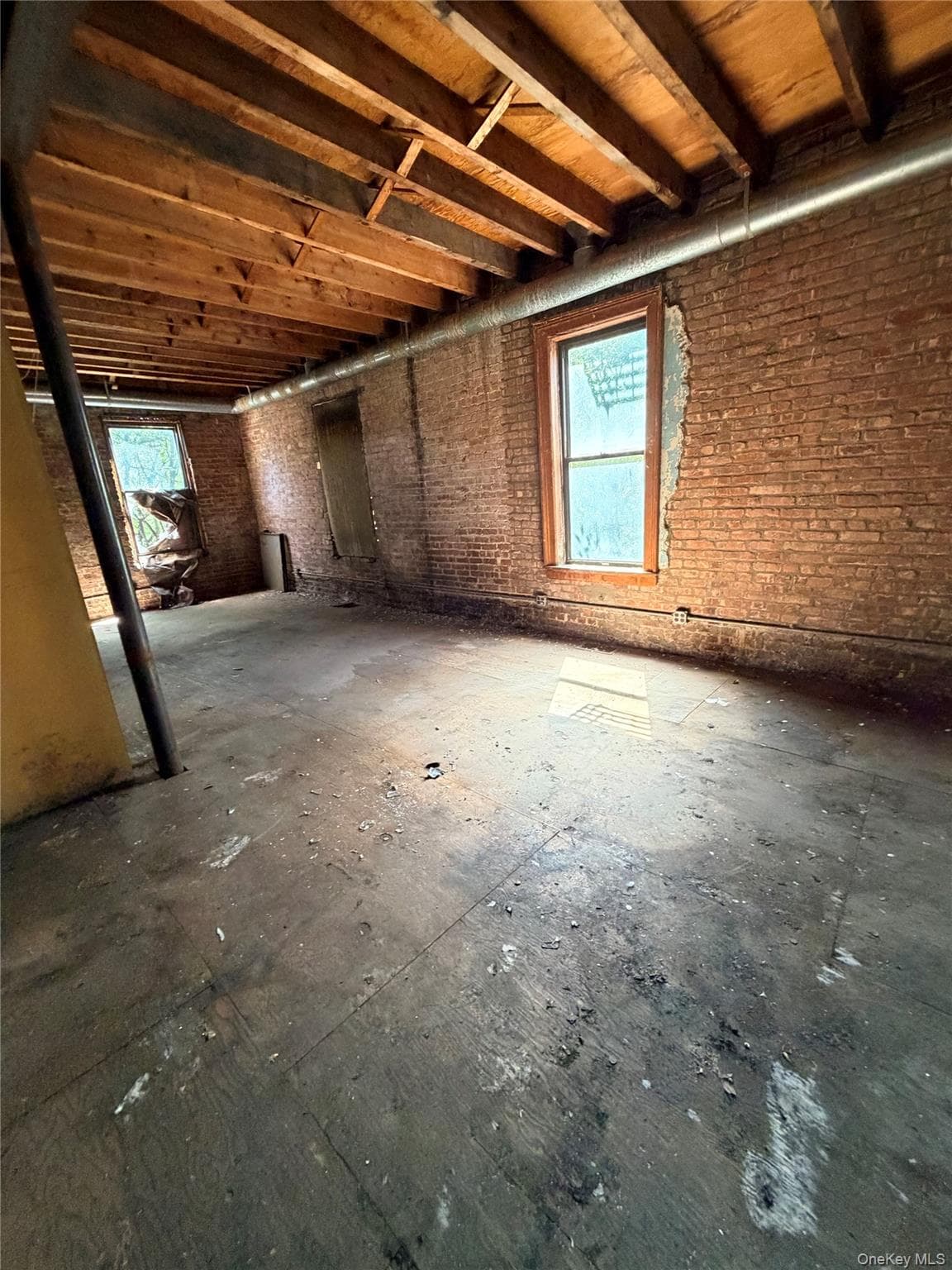 1510 Bryant Avenue thumbnail 7