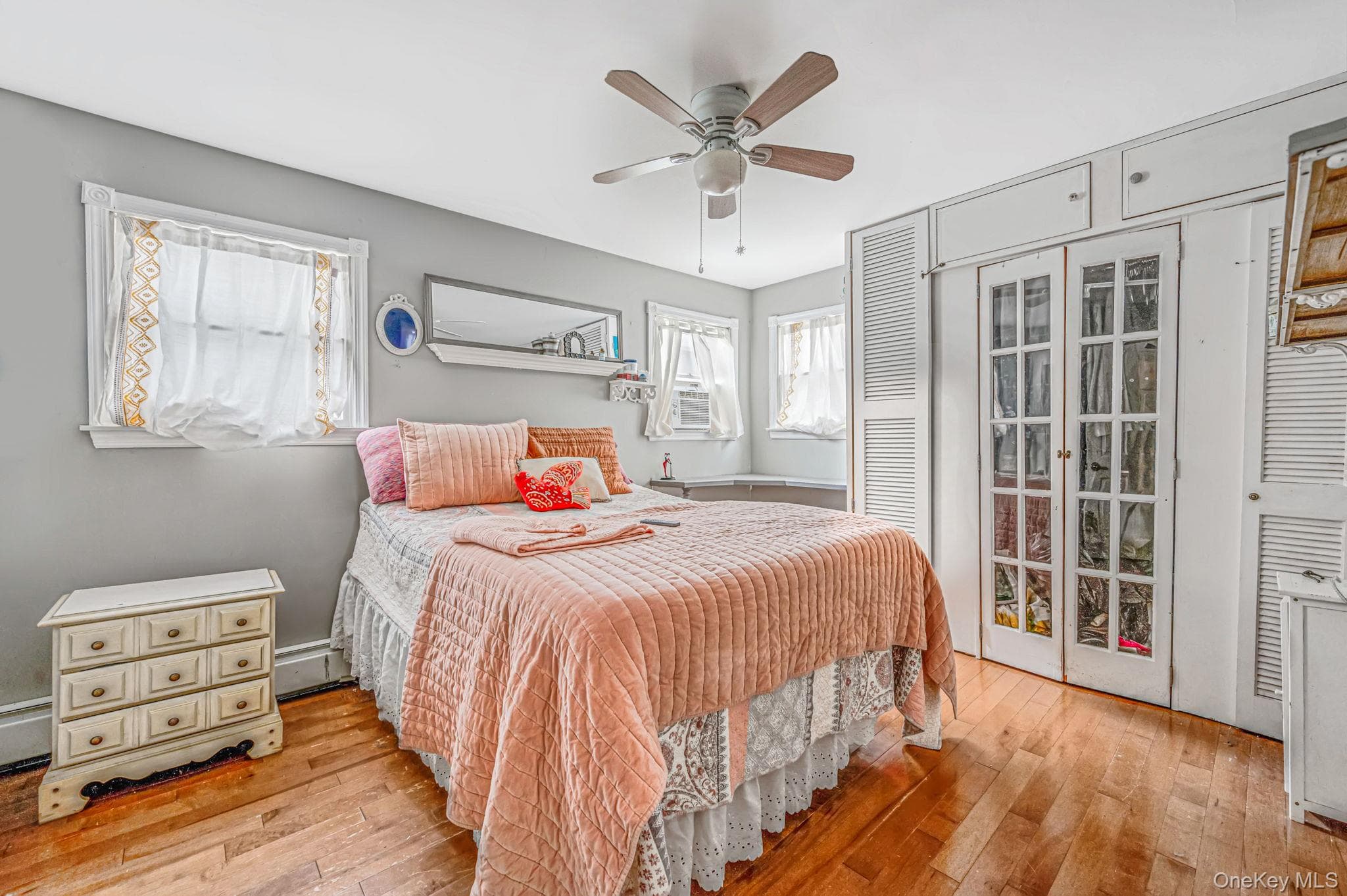 23 Dewey Place thumbnail 16