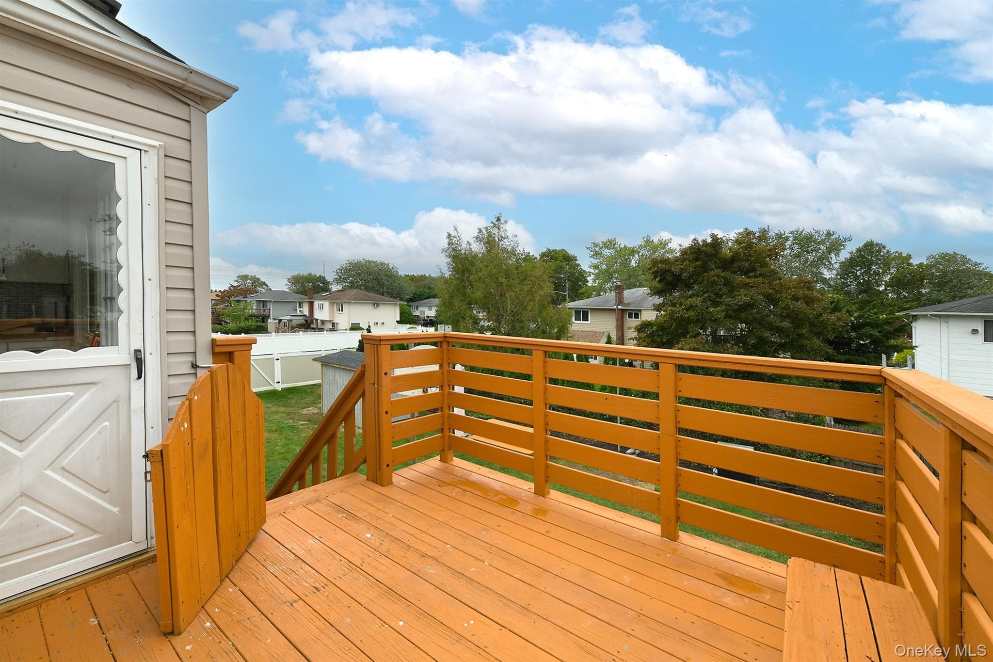 105 N Lewis Avenue thumbnail 38