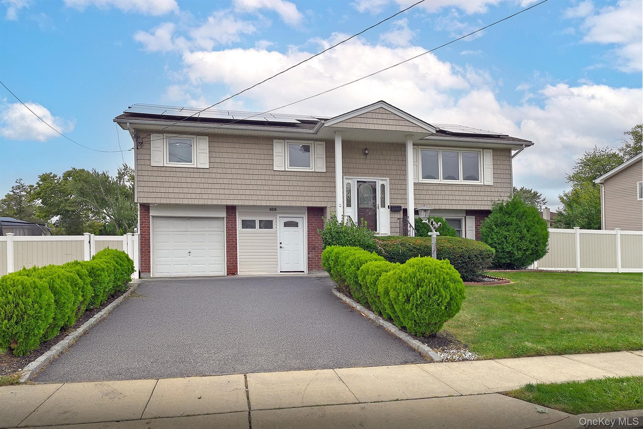 105 N Lewis Avenue thumbnail 4