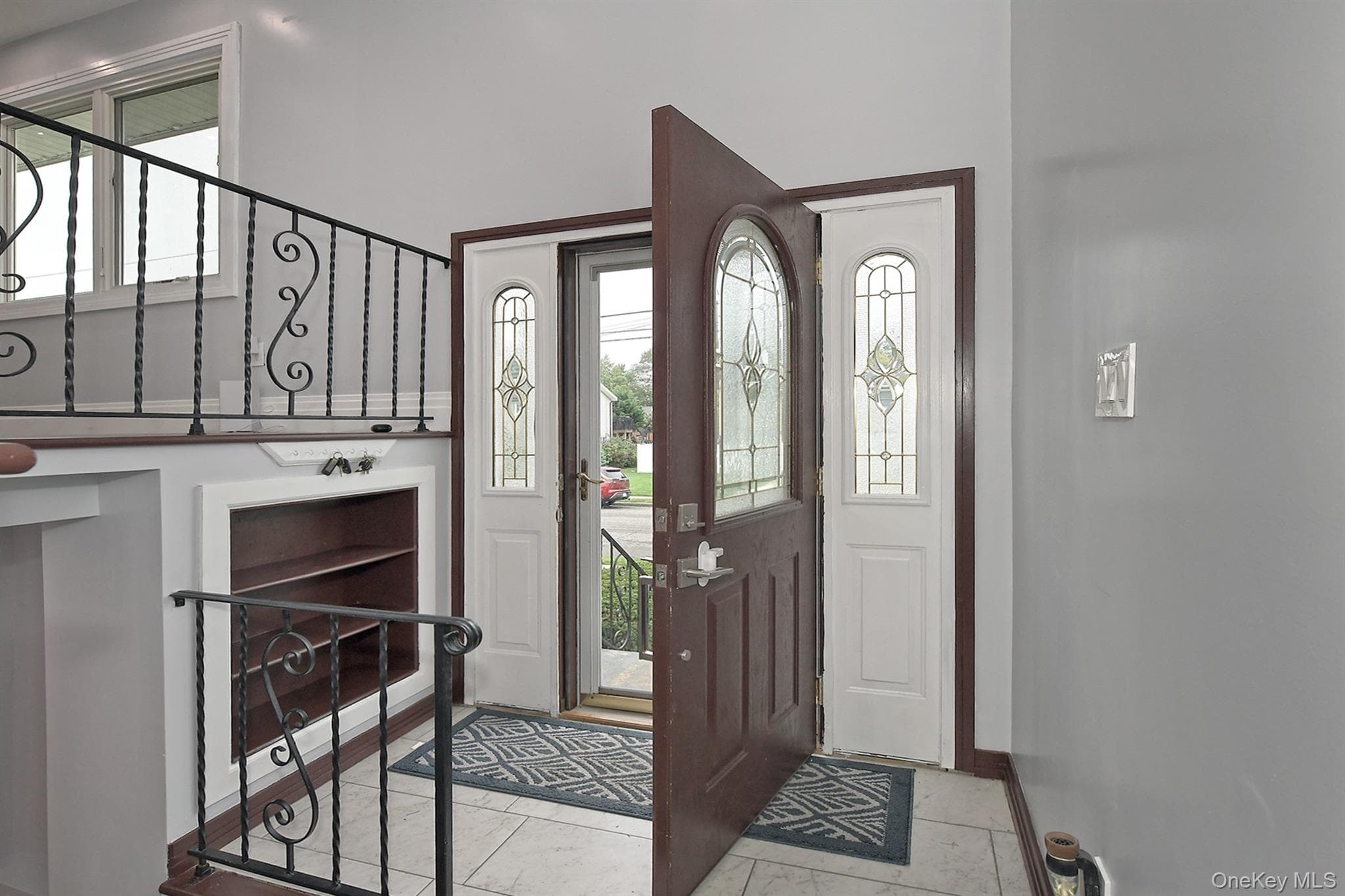 105 N Lewis Avenue thumbnail 7