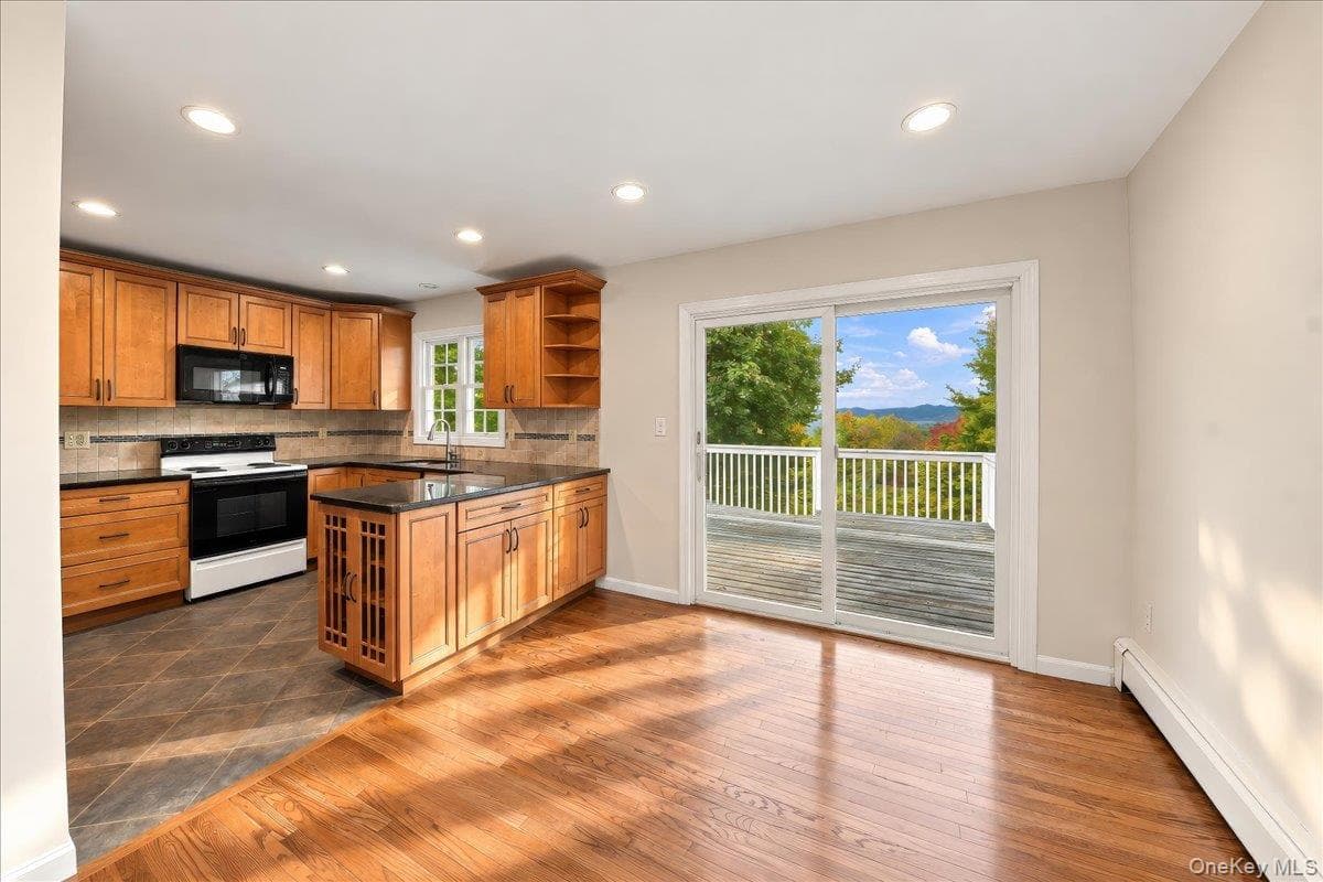 7 Meadowbrook Drive thumbnail 8