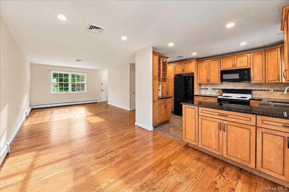 7 Meadowbrook Drive thumbnail 11