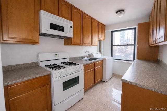 385 Grand Street Unit: L904 thumbnail 12
