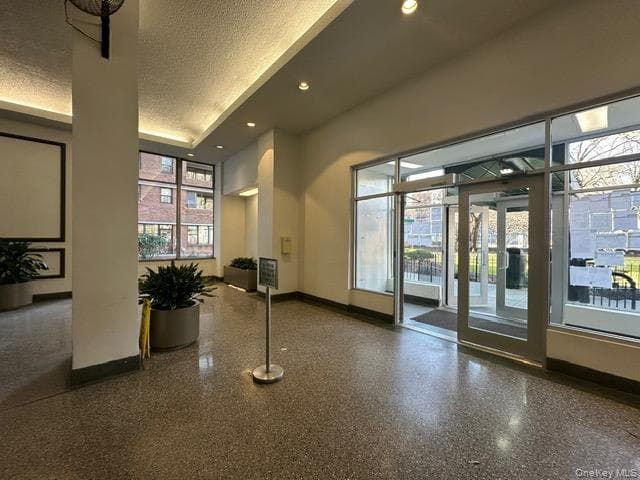 385 Grand Street Unit: L904 thumbnail 8