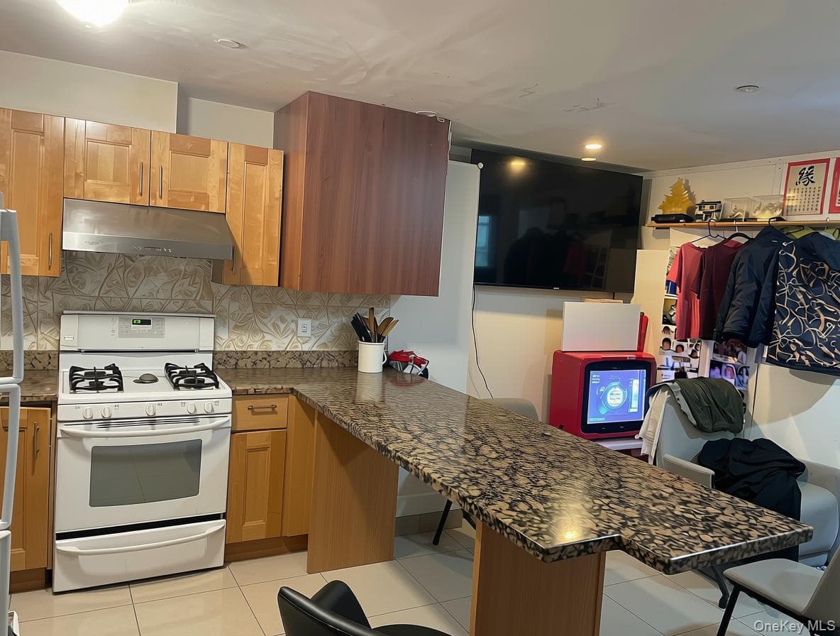 11232 38th Avenue Unit: 1B thumbnail 4