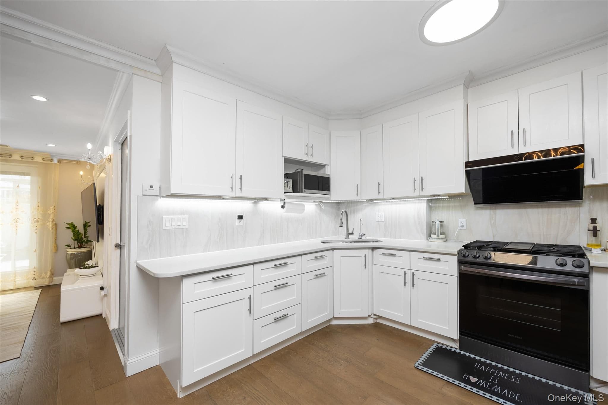 13620 Booth Memorial Avenue Unit: 2A thumbnail 5