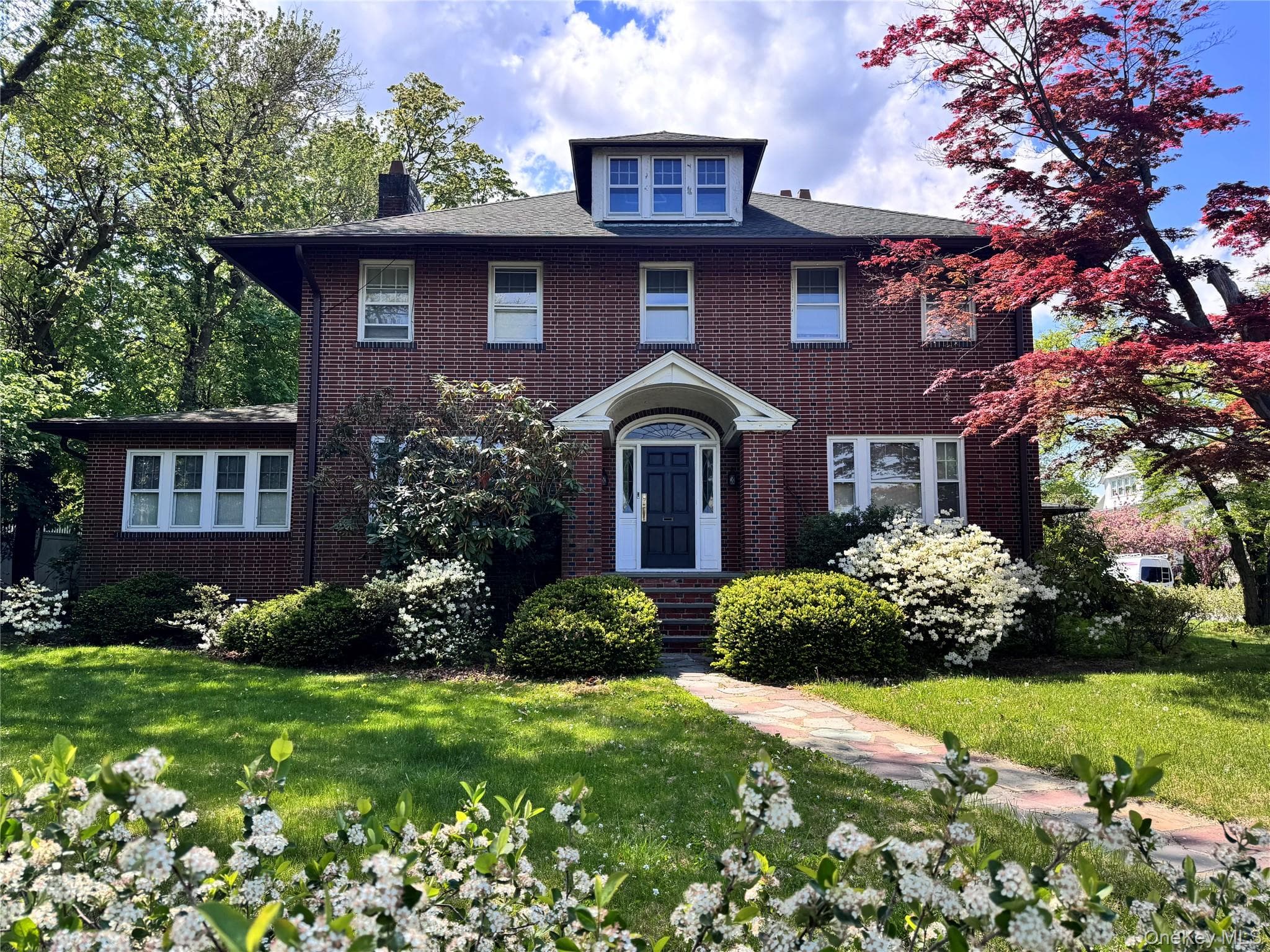 219 White Plains Road, Tuckahoe