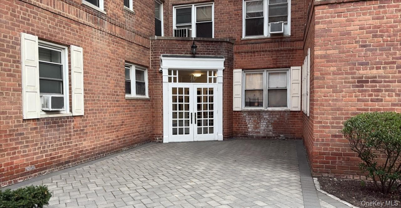 70 Locust Avenue Unit: B114, New Rochelle
