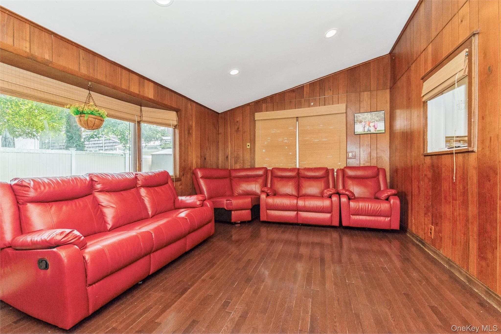 1423 Sturl Avenue thumbnail 15