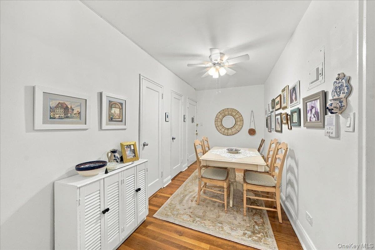 5621 Netherland Avenue Unit: 3D thumbnail 9