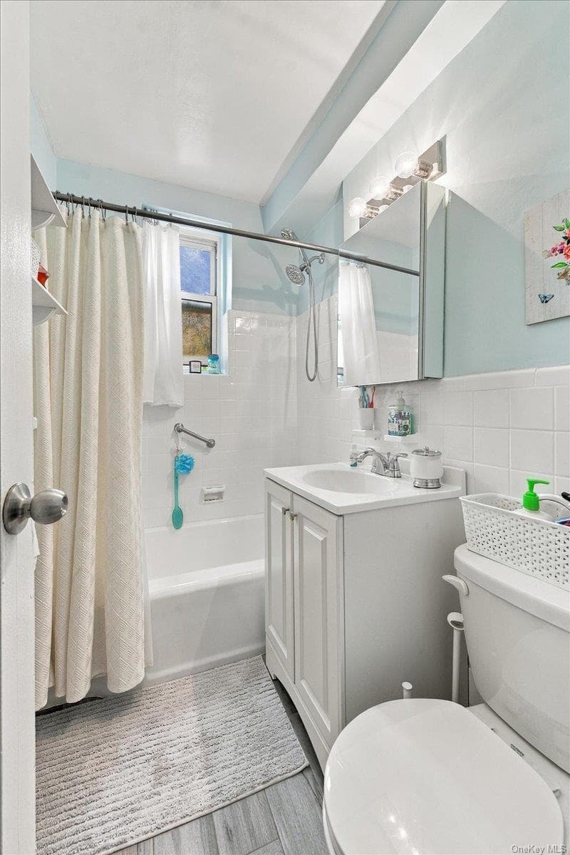 5621 Netherland Avenue Unit: 3D thumbnail 8