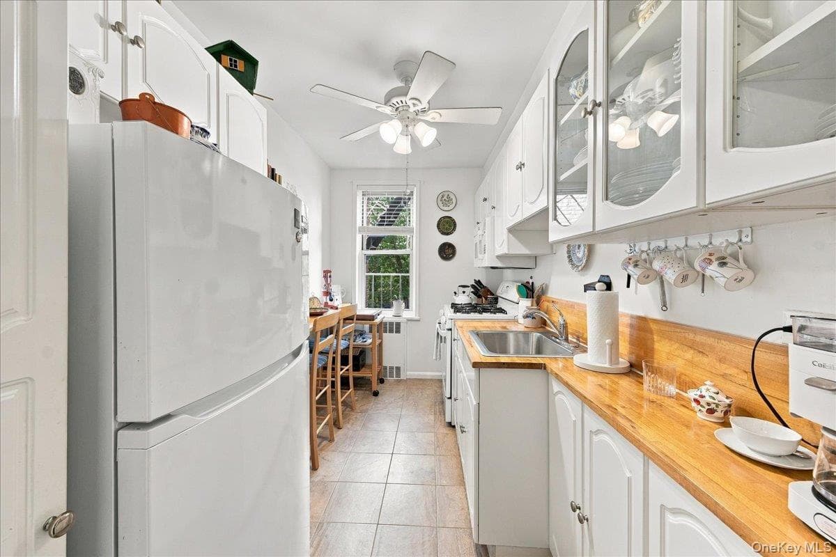 5621 Netherland Avenue Unit: 3D thumbnail 12